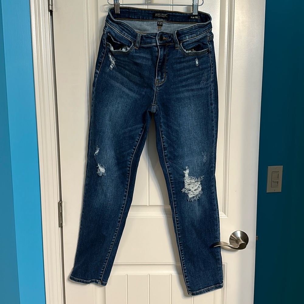 Judy blue slim fit size 5/27 in style number JB 82204DK